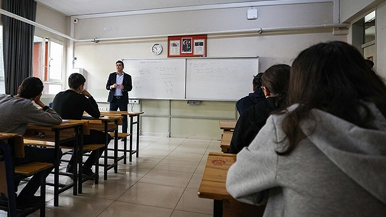 20 Bin Sözleşmeli Öğretmen Ataması Başvuruları Bugün Başladı