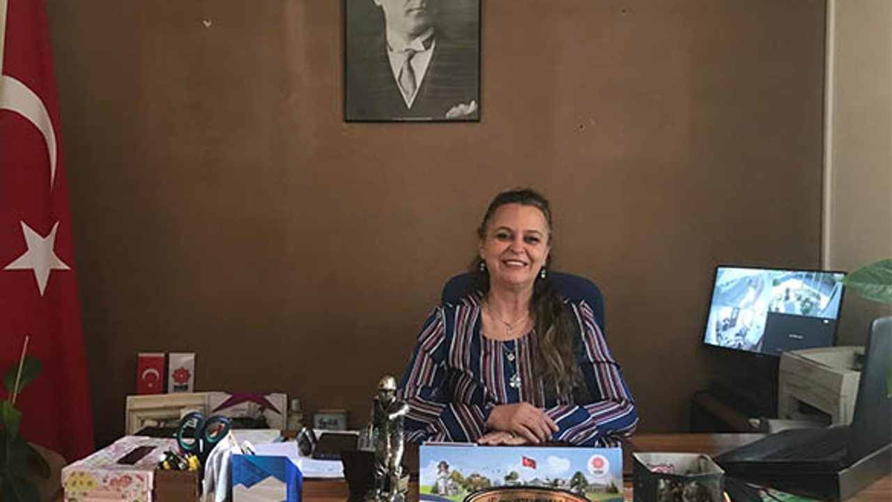 Adnan Menderesli Farklı Mahallelere Gitmek İstemiyor