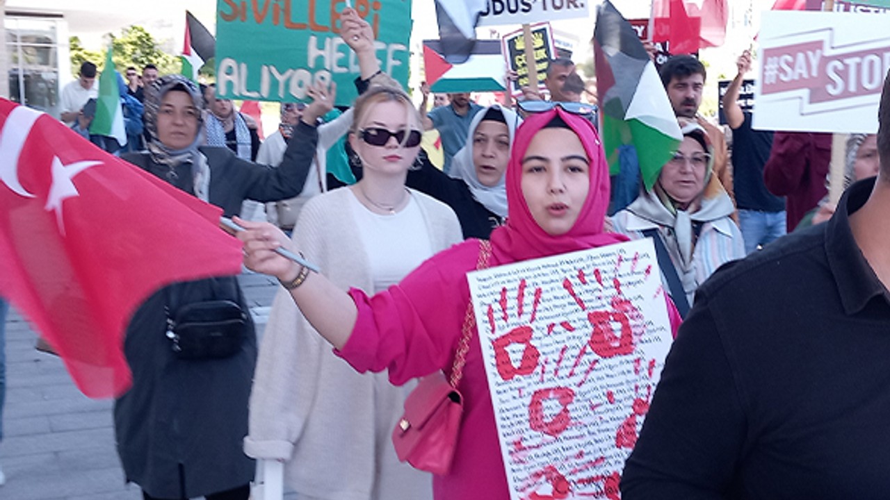 BANÜ Öğrencilerinden İsrail'in Gazze'ye Saldırılarına Tepki