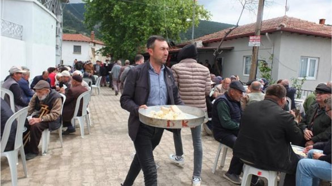 Balıkesirli Çiftçiler Bu Senede Geleneği Sürdürdü