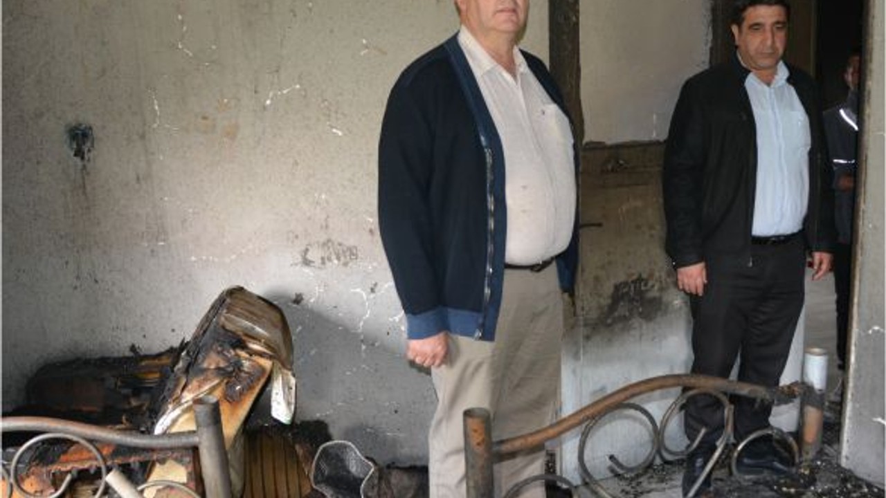Başkan Göksel Evi Yanan Aileyi Yalnız Bırakmadı