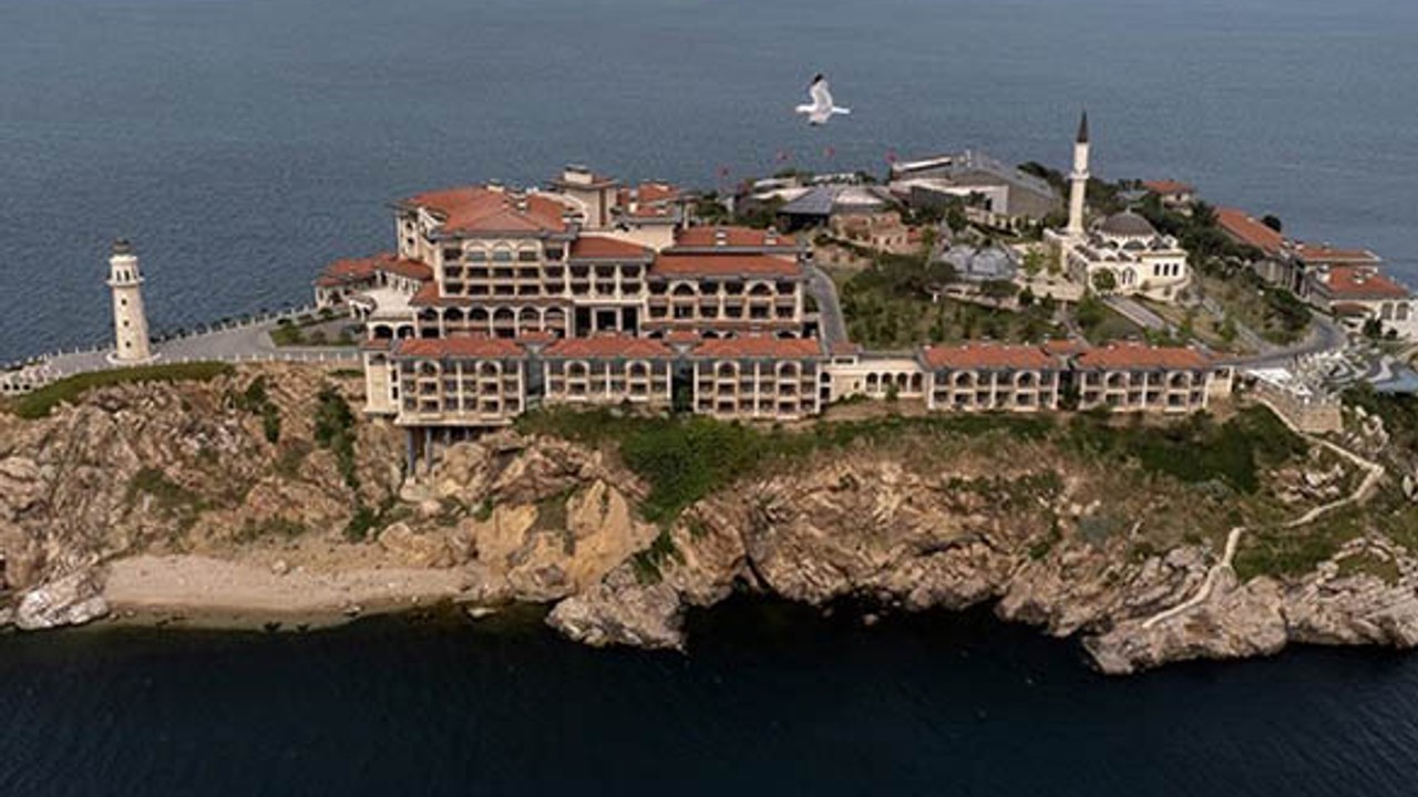 Demokrasi ve Özgürlükler Adası, Hafızayı Canlı Tutuyor