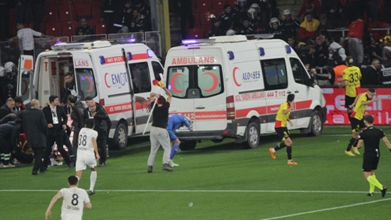 Göztepe-Altay Maçında Havai Fişek Atan Sanığa 15 Yıl Hapis