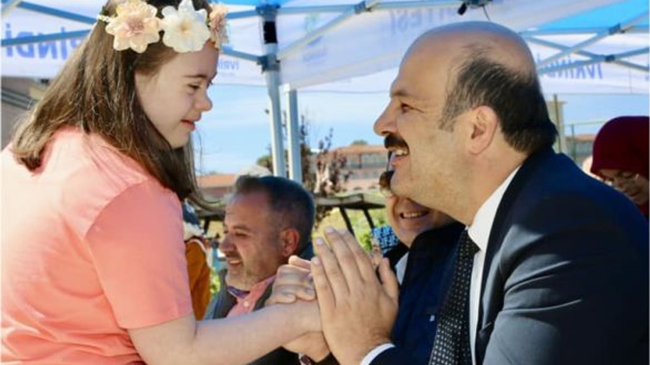 Önder Lapanta: "Tüm Engelleri Birlikte Aşabiliriz"