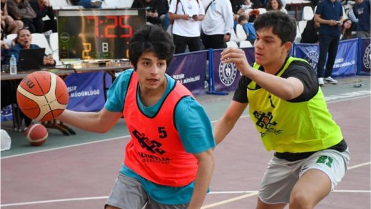 Sokak Basketbol Turnuvasına Büyük İlgi