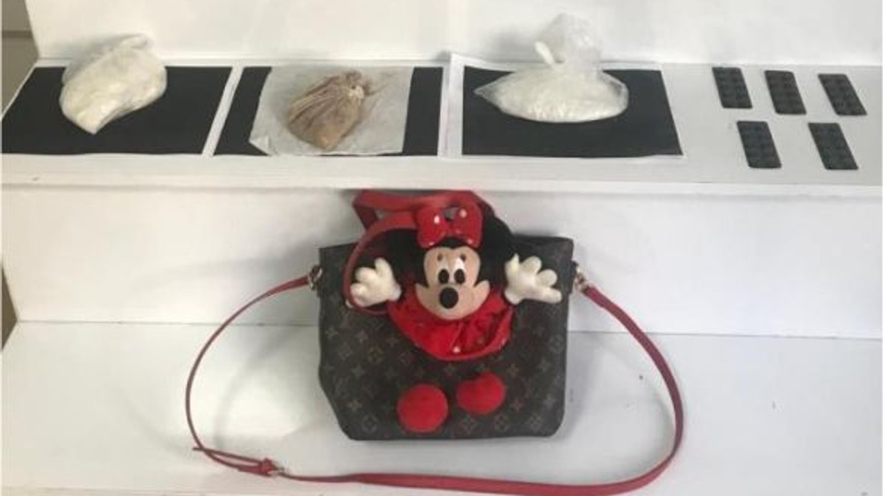 Uyuşturucu Tacirlerini Mickey Mouse Ele Verdi