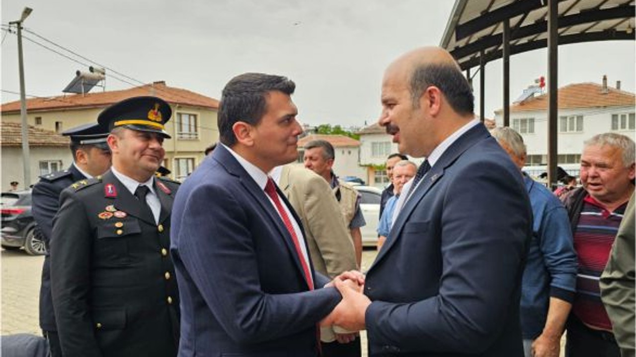 Yağmur Yağması İçin Bir Araya Geldiler