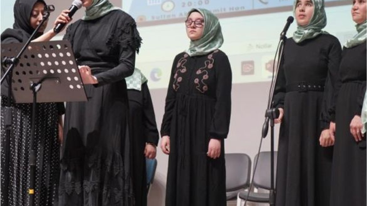 Kur'an-ı Kerim Öğrenmek İçin Engel Tanımadılar