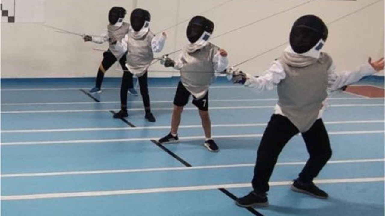 Balıkesir'de Gençler İçin Sporun Kapıları Açılıyor