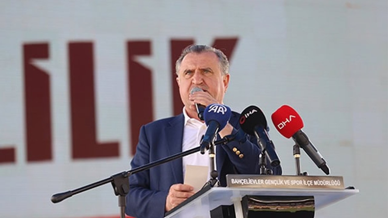 Bakan Bak, Spor Okulları Açılışında Gençlere Seslendi