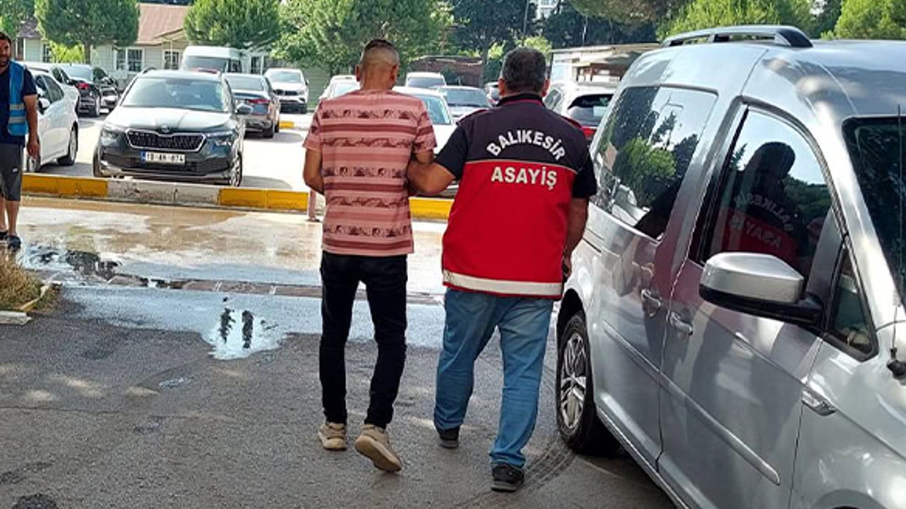 Balıkesir Emniyeti'nden Büyük Operasyon: 39 Aranan Şahıs Yakalandı
