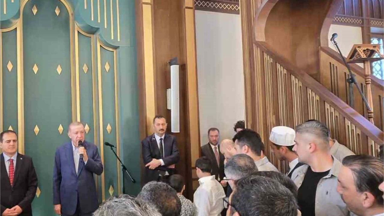 Cumhurbaşkanı Bayram Namazını Muğla'da Kıldı