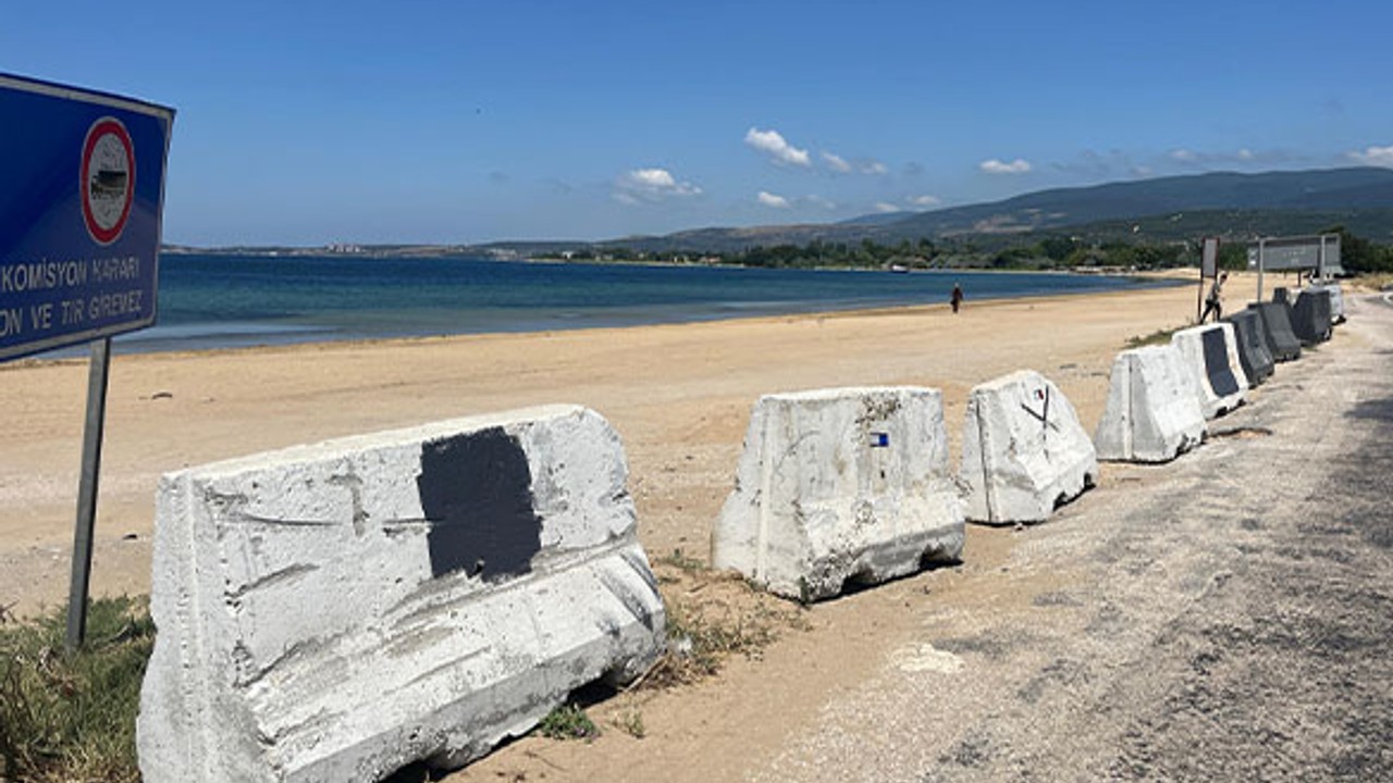 Erdek Belediyesi’nden Beton Barikat Tartışması