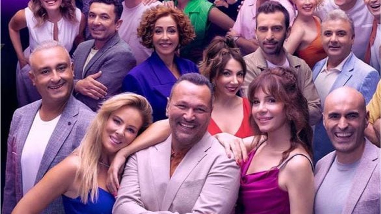 Güldür Güldür'ün O Oyuncusu 10 Yıllık Eşinden Boşandı