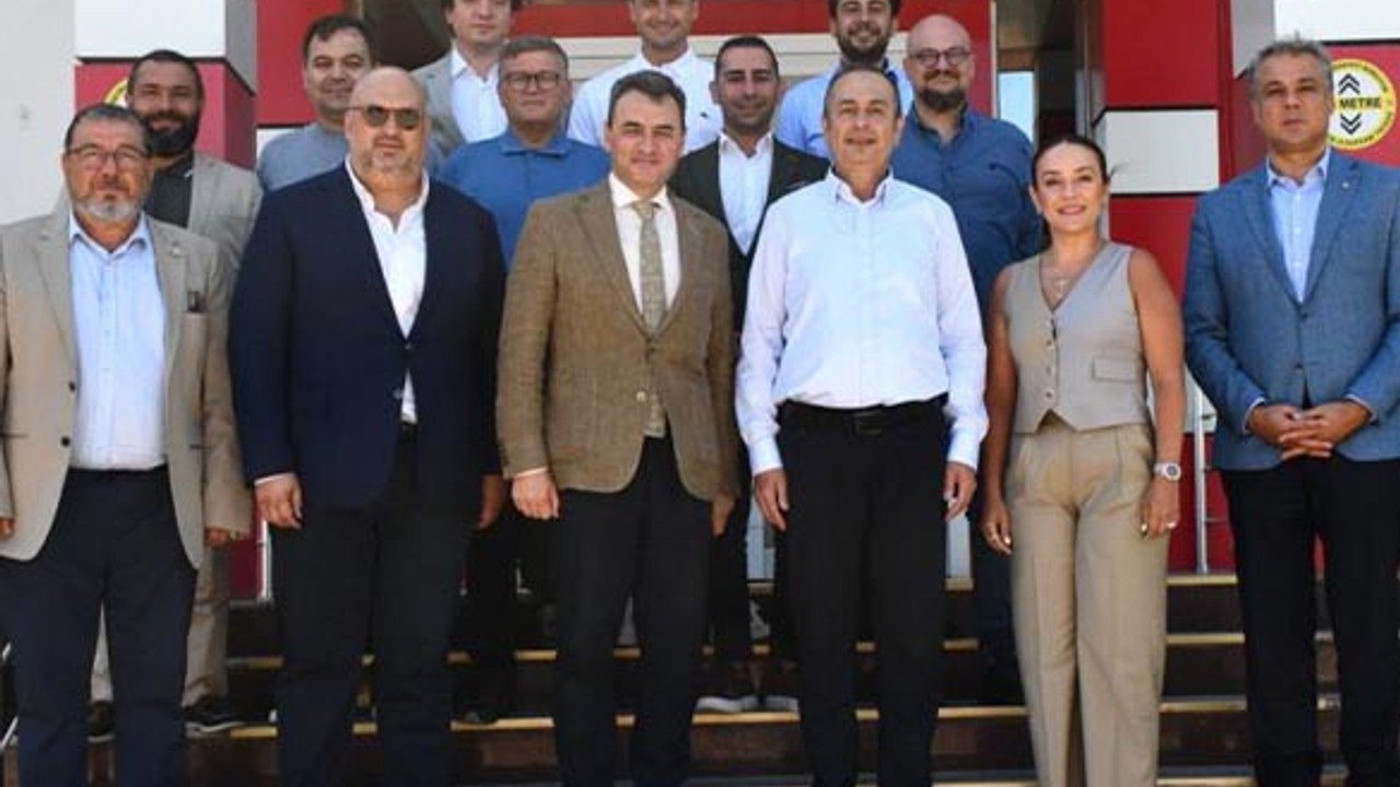 İş Dünyasının Önde Gelen İsimlerinden Balıkesirspor'a Ziyaret