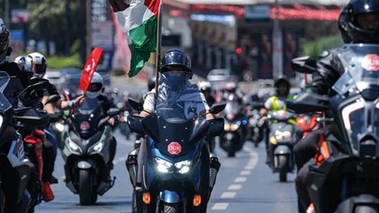 Motosikletlilerden İsrail'e Soykırım Protestosu