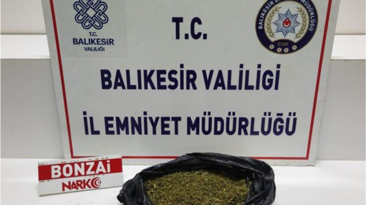 Uyuşturucu Tacirinin Evine Operasyon