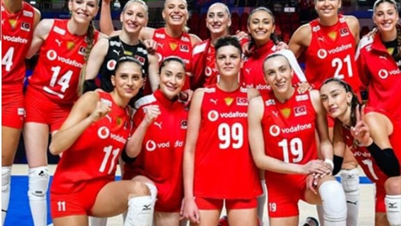 A Milli Kadın Voleybol Takımı, Brezilya'ya 3-0 yenildi