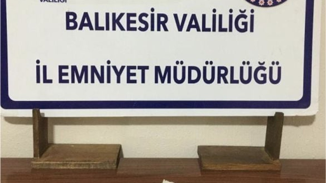 Uyuşturucu Kuryeleri Gönen'de Kıskıvrak Yakalandı