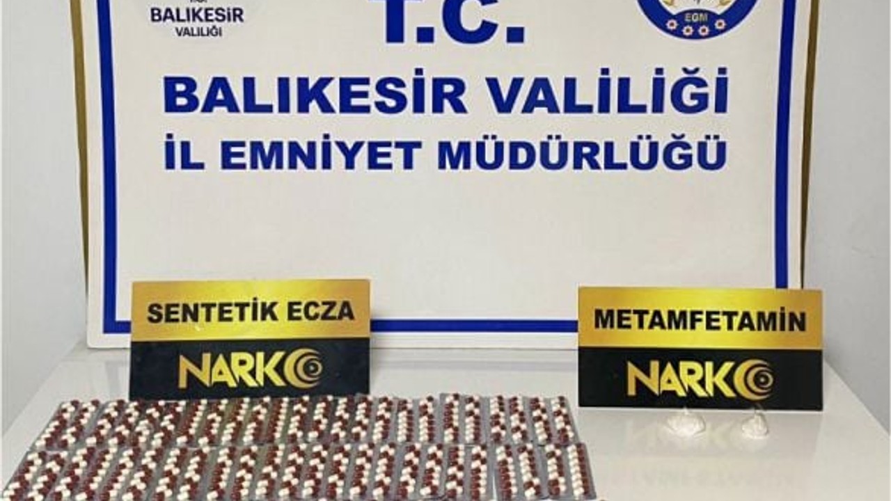 Balıkesir'in 2 İlçesinde Büyük Miktarda Madde Ele Geçti