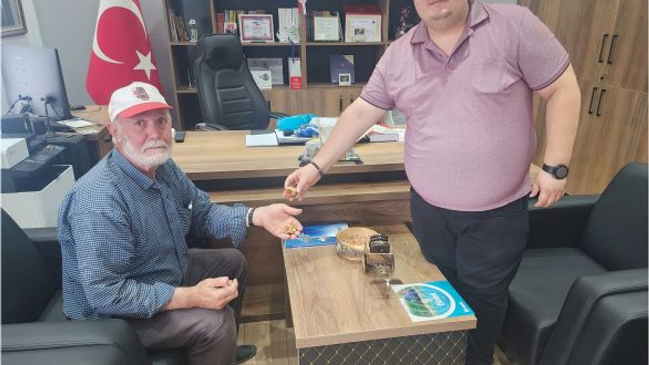 Bağrı Bütün Kavun Kepsut'a Geliyor