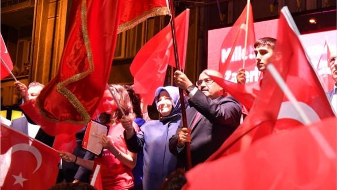 Balıkesir 15 Temmuz'da Tek Yürek Oldu