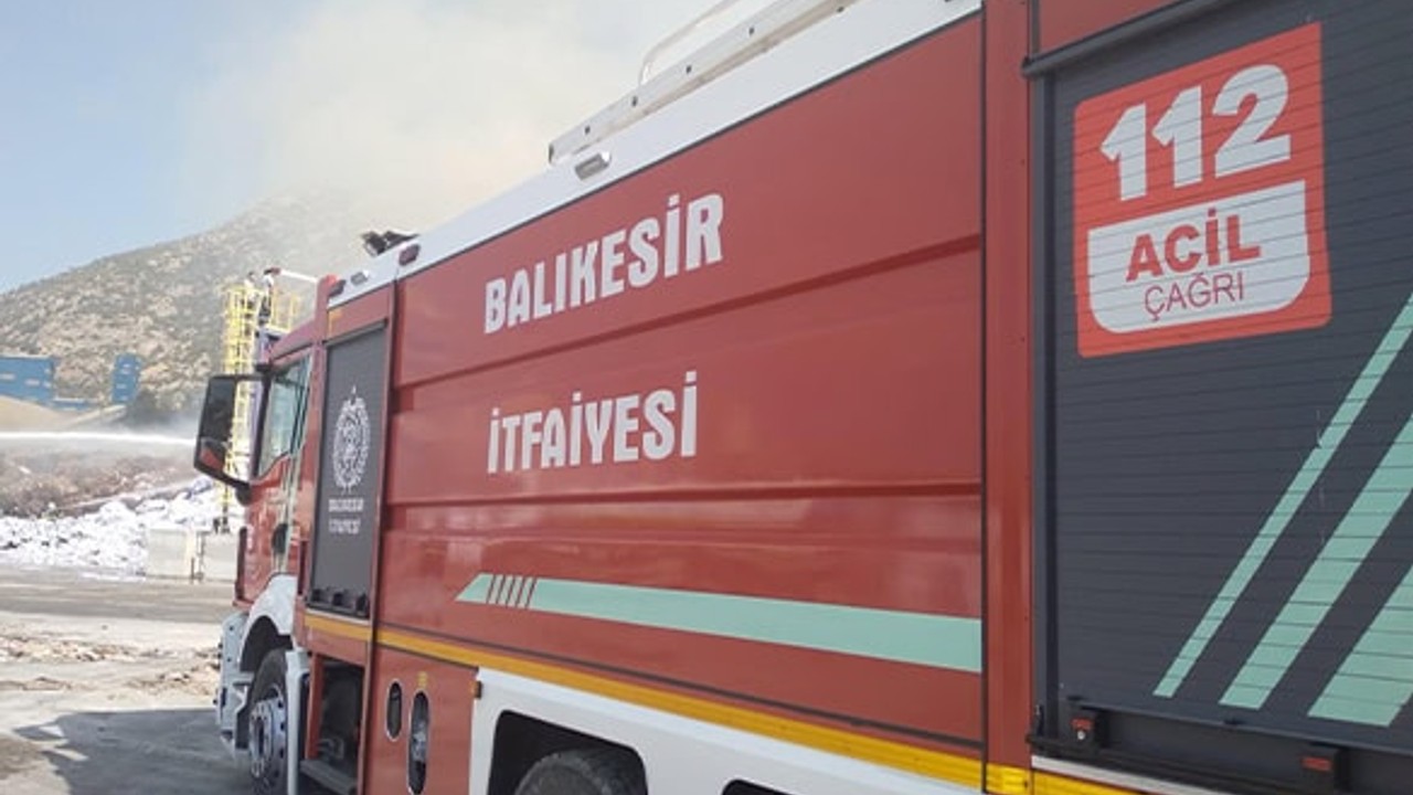 Balıkesir İtfaiyesi Yangınlarla Mücadelede Ön Saflarda
