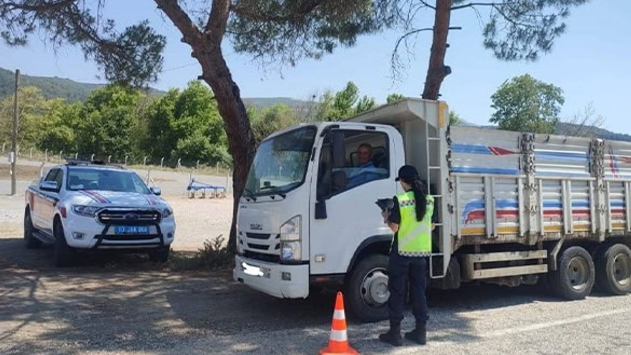 Balıkesir'de Yük Taşıyan Araçlara Özel Denetim