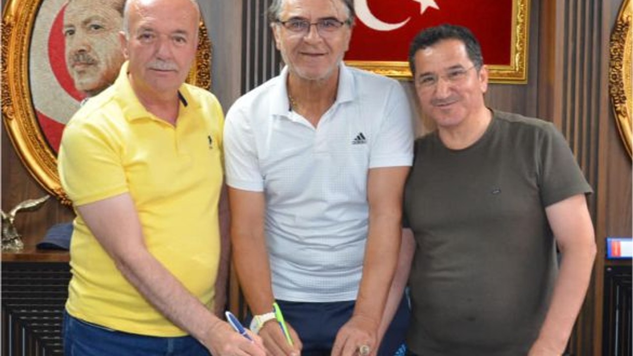 Başkan Bahçavan Eşref Erkekoğlu İle Yeniden Anlaştı
