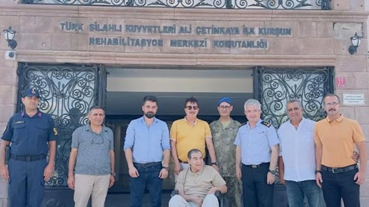 Efsane Başkan Ahmet Tüfekçi'ye Anlamlı Jest