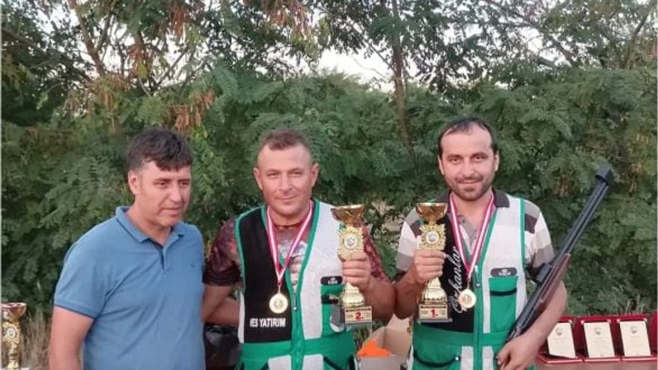 Kepsut'tan Sakarya'da 2 Dalda Başarı