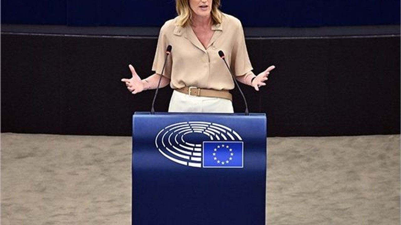Roberta Metsola Avrupa Parlamentosu Başkanlığına Yeniden Seçildi