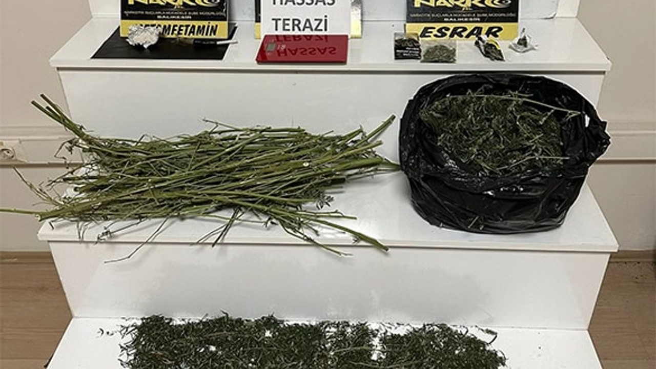 Savaştepe’de narkotik baskını; 5 kişi yakalandı