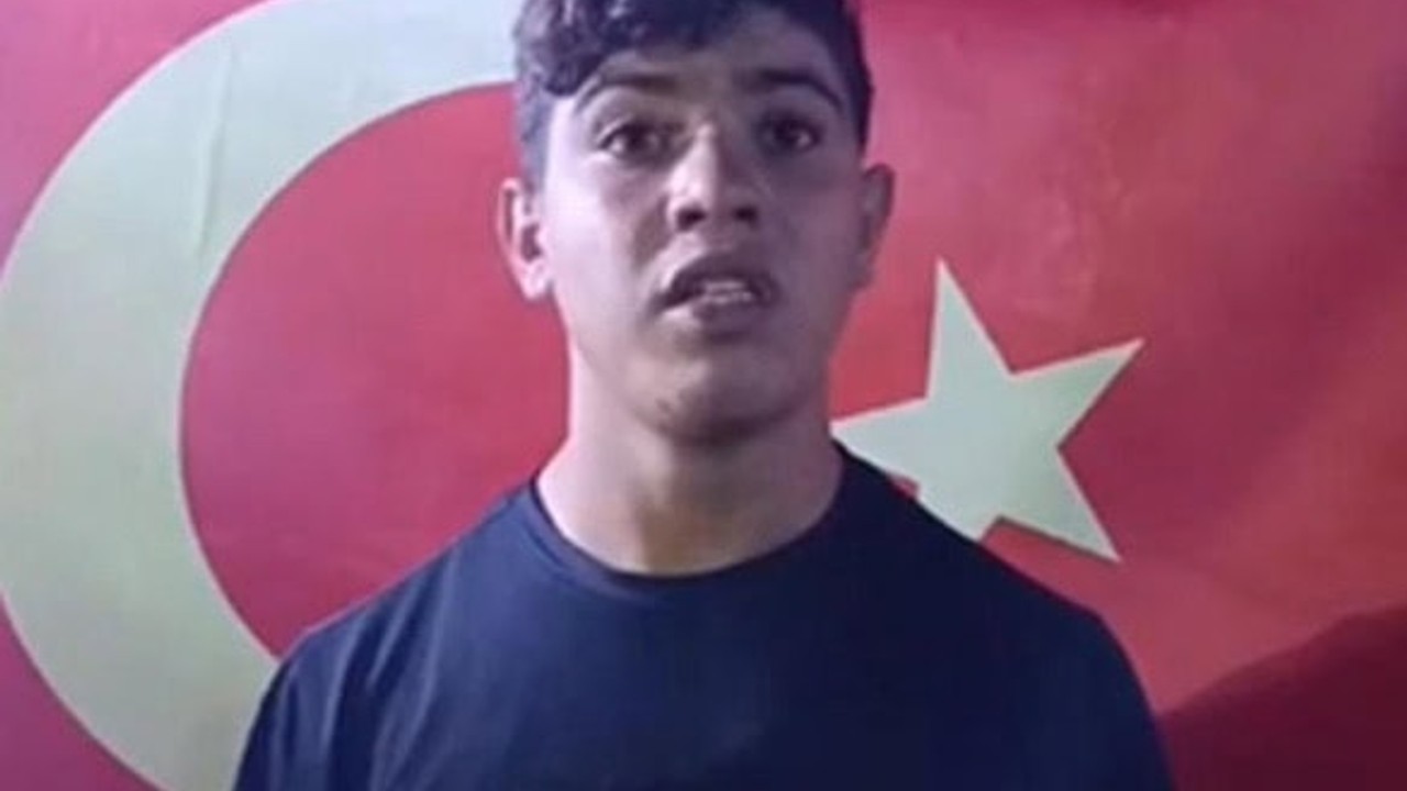 Suriye'de Türk Bayrağına Saldıranlar Yakalandı