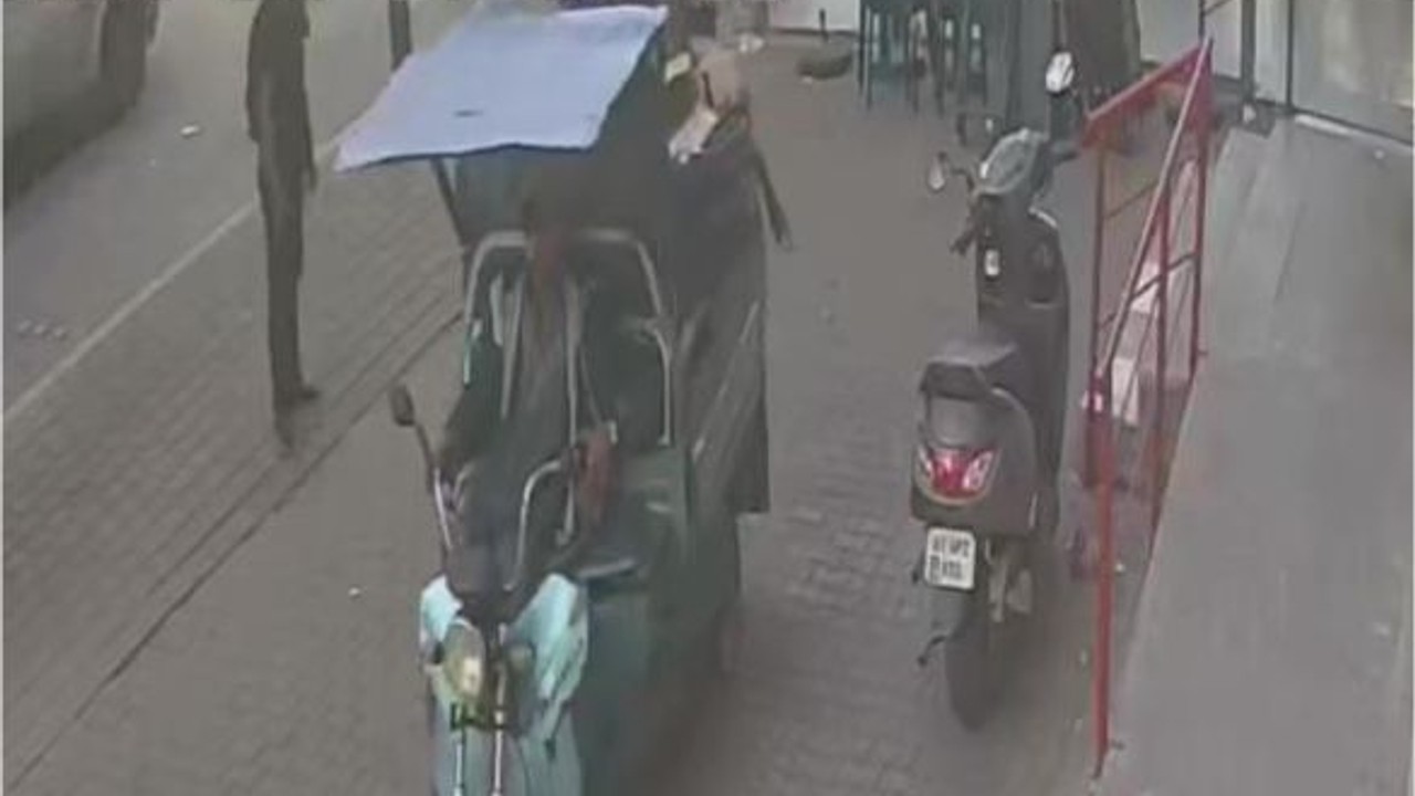 Motosikleti Sahibiyle Birlikte Çaldılar!