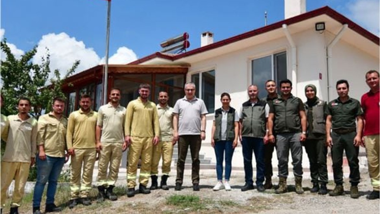 Kemal Kayıran'dan Yangın Ekibine Moral Desteği
