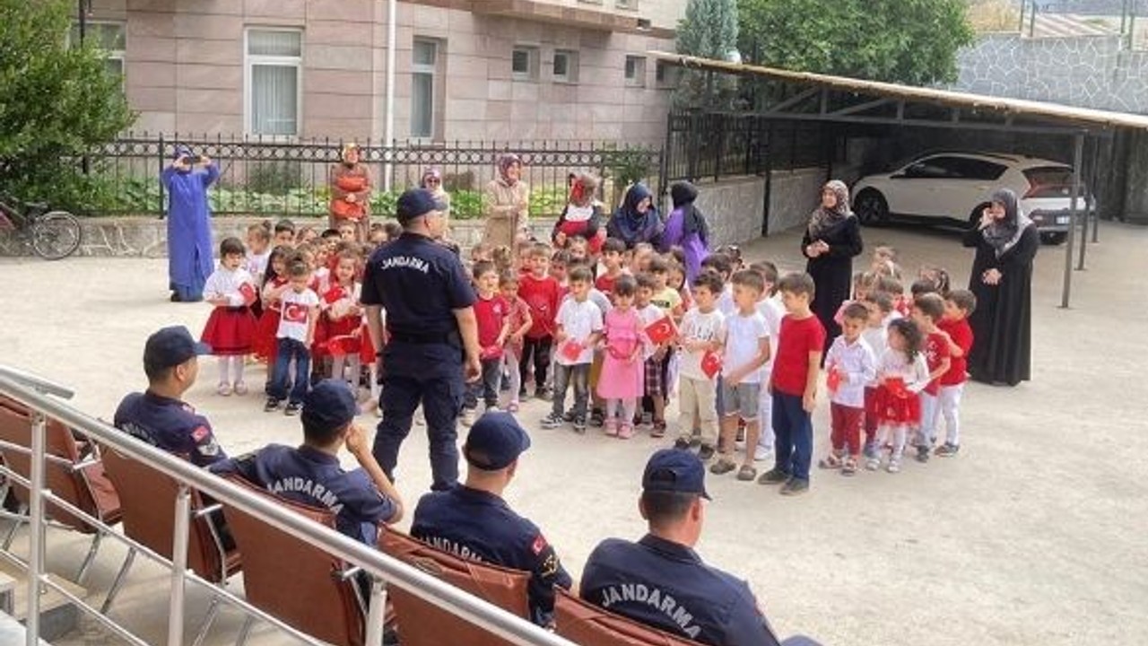 Dursunbey'de Çocukların Gözünden 15 Temmuz