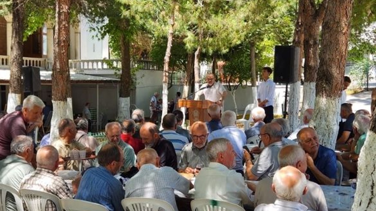 Vali Ustaoğlu Mezunlar Gününde Eski Mezunlarla Buluştu