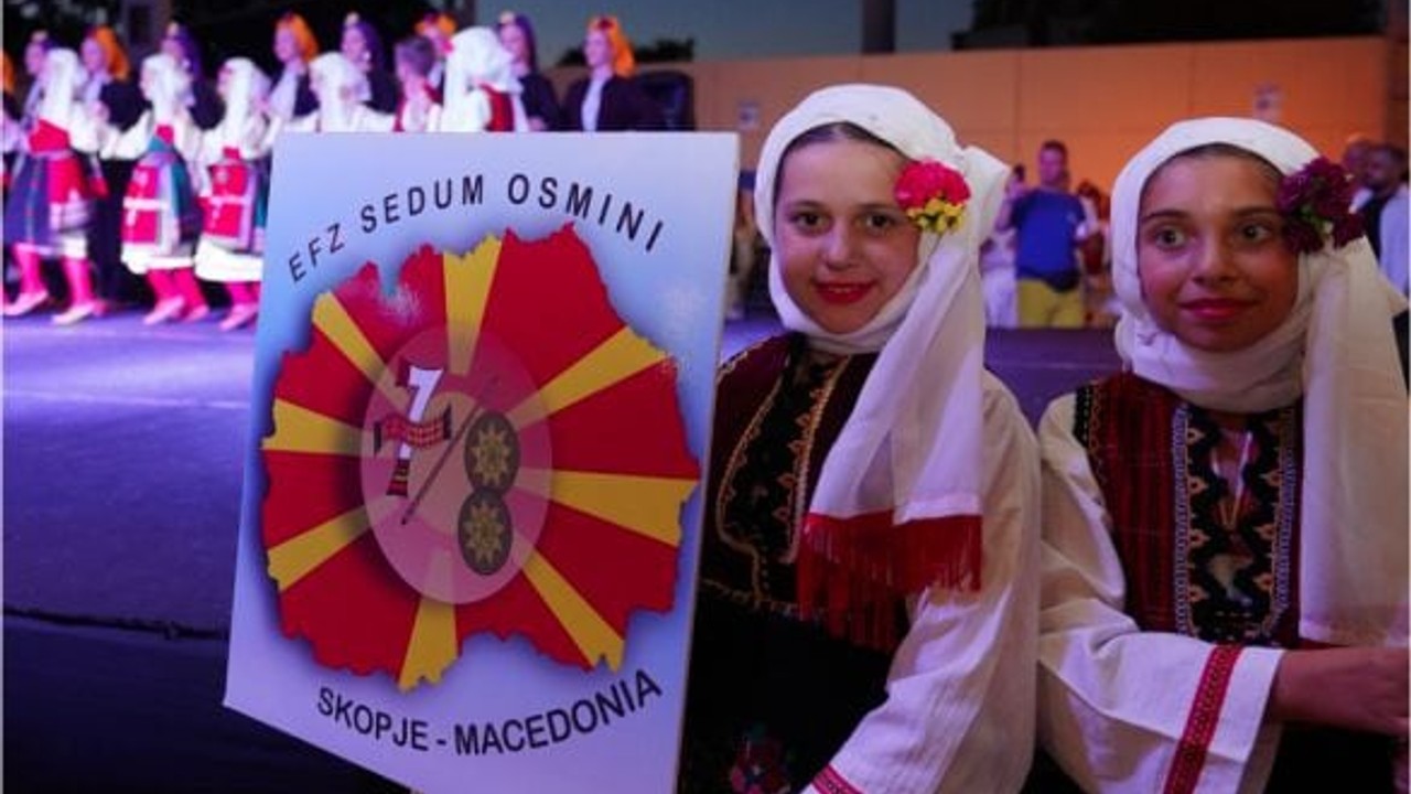 5 Ülke, 25 Ekip, 1106 Dansçı Ayvalık'ta Buluştu