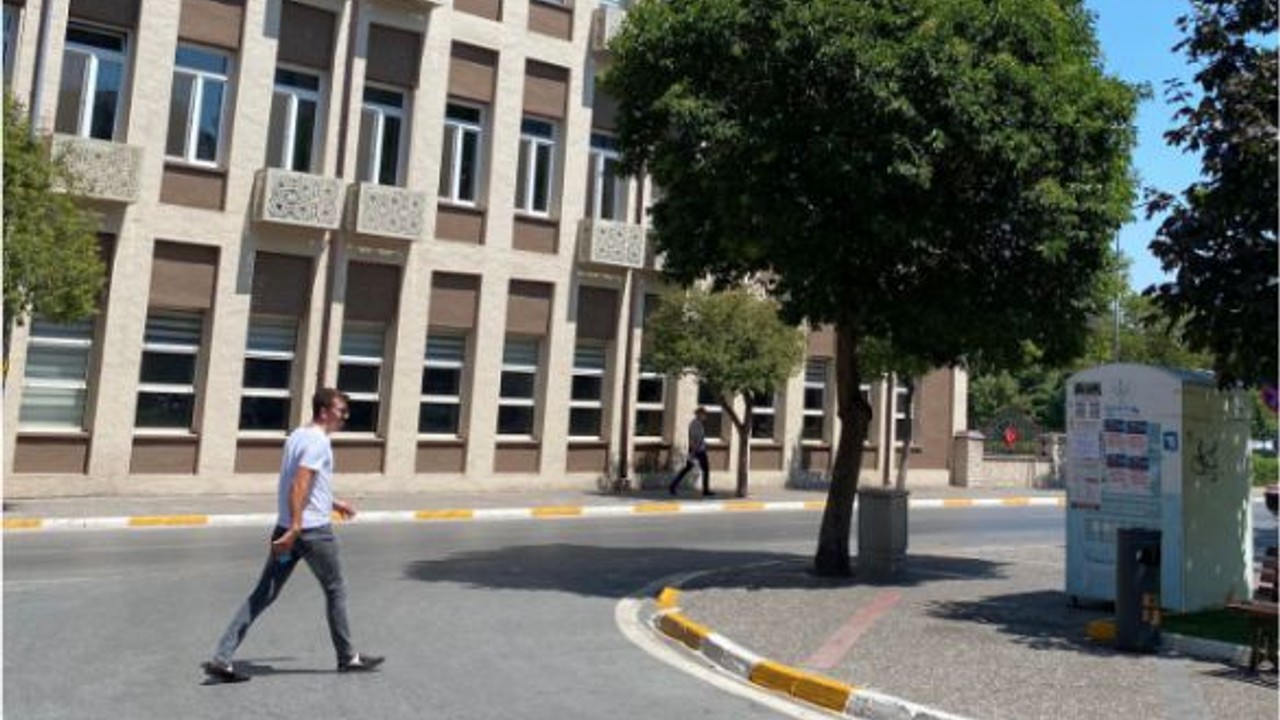 Balıkesir'de Artan Hava Sıcaklığı Hayatı Zorlaştırıyor