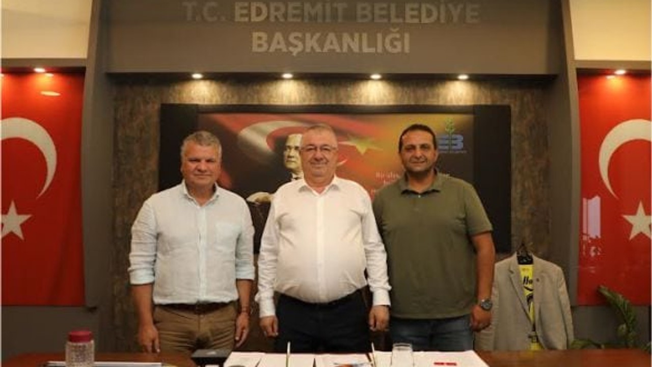 Metin Tunçer Edremit’in Başkan Yardımcısı Oldu