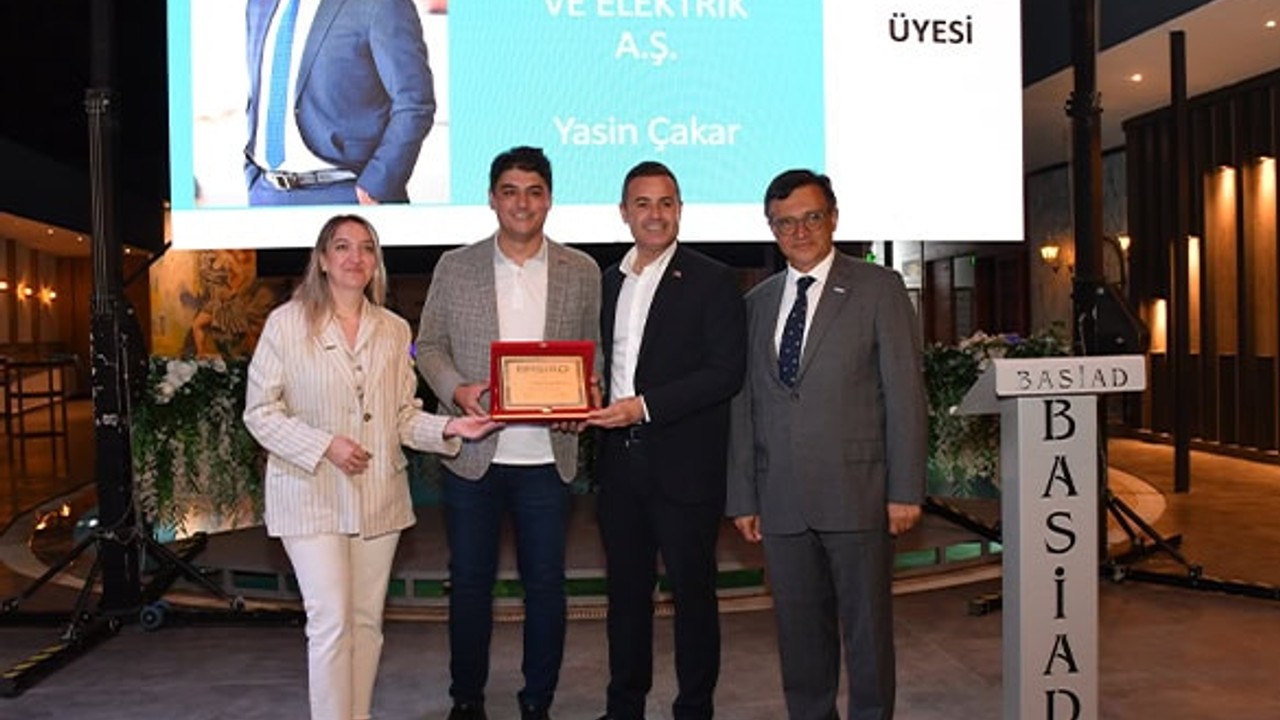 BASİAD'dan Üyelere Onur Plaketi