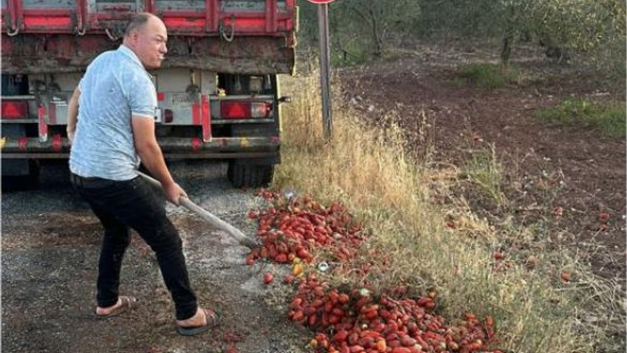 İtfaiye Yangını Söndürdü Yolda Kazayı Önledi