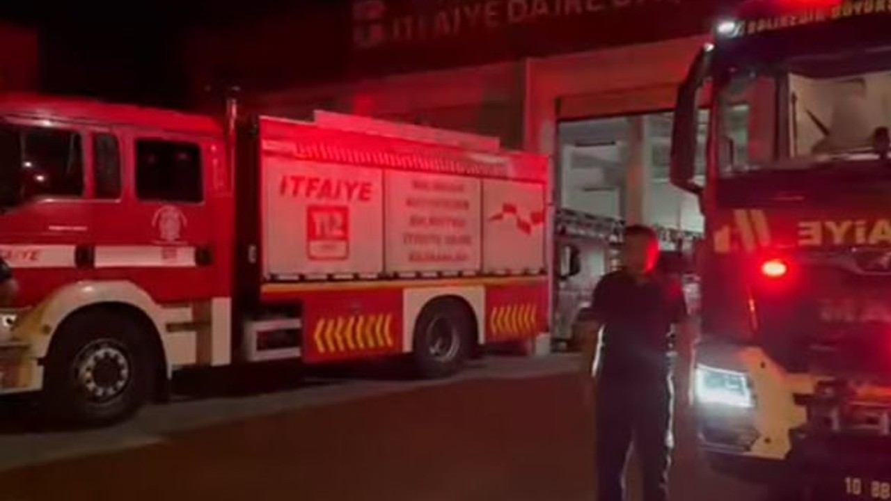 Balıkesir İtfaiyesinden, İzmir'deki Yangına Destek
