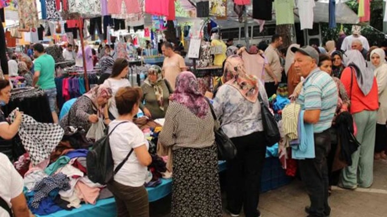 Balıkesir'de En Ucuz Tişört Nasıl Bulunur?