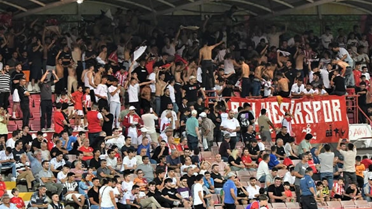 Balıkesirspor'dan Taraftarlara Destek Teşekkürü