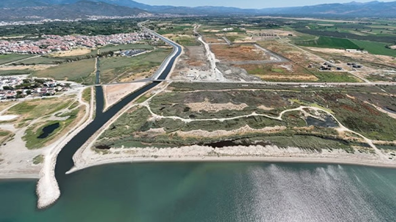 Edremit TDİOSB'de Altyapı Çalışmaları Devam Ediyor