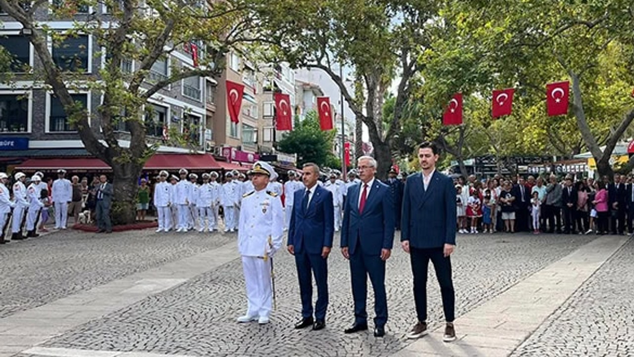 Erdek’te 102. Yıl Coşkusu Yaşandı