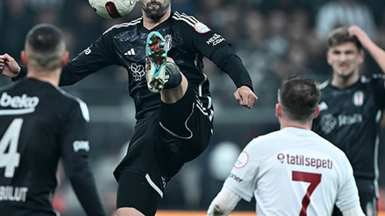 Galatasaray ve Beşiktaş Karşı Karşıya