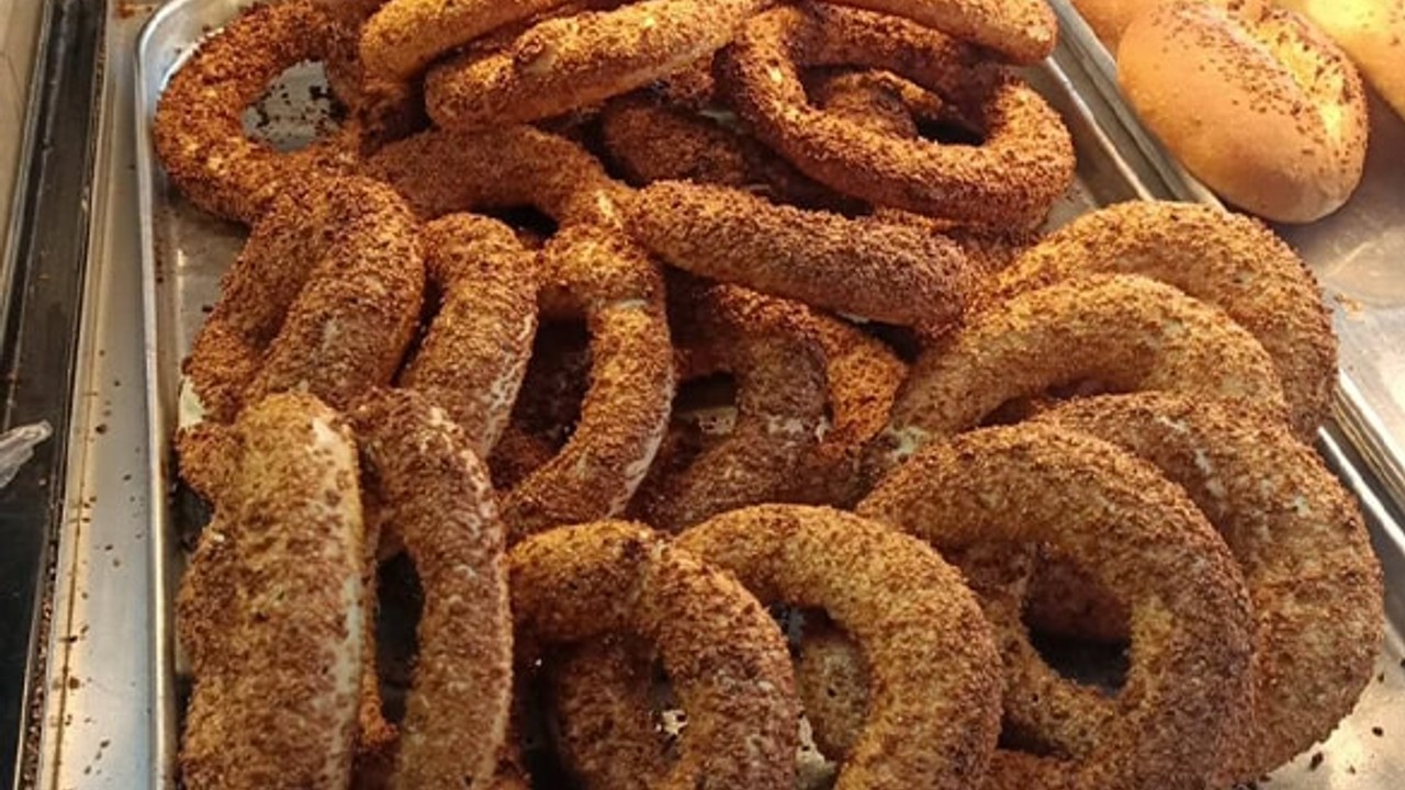 Savaştepe’de simit ve poğaça 8 liraya indi